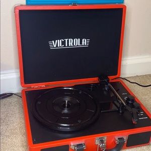 victrola vintage suitcase turntable